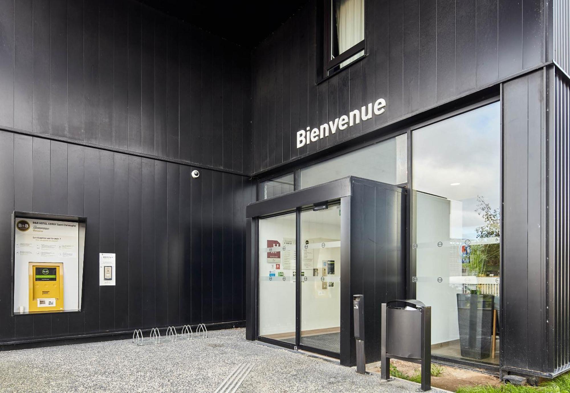 Hotel Saint Christophe Cergy